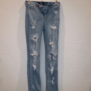 light wash distressed jeans